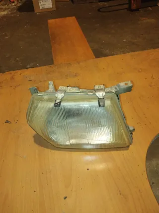 Faro derecho Nissan Patrol GR Y61