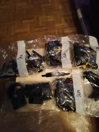 Lego Technic 42127 Batmobile Incompleto