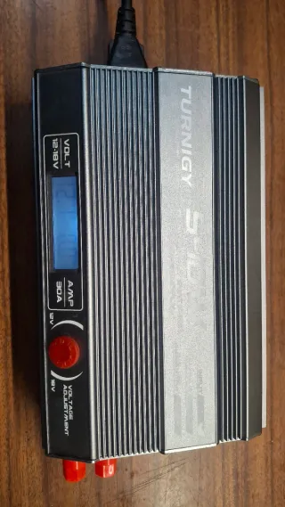 Fonte de Alimentação Turnigy 12-18V 30A