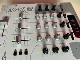 MESA DE MEZCLAS JBSYSTEMS MK3 USB MIXER DJ