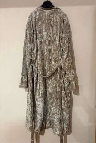 Kimono Zara Terciopelo Beige/Dorado Talla M