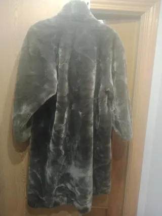 Abrigo de piel Creations Paris marrón