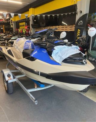 Moto de agua Sea-Doo Wake Pro 230