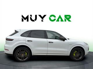 Porsche Cayenne E-Hybrid 340 kW (462 CV)
