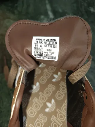 Adidas Samba Marrones y Blancas