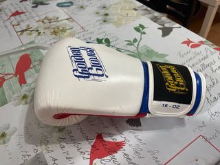 Guantes de Boxeo Golden Gloves 16 oz