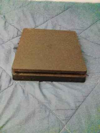 PS4 Slim Negra + Juego Call of Duty