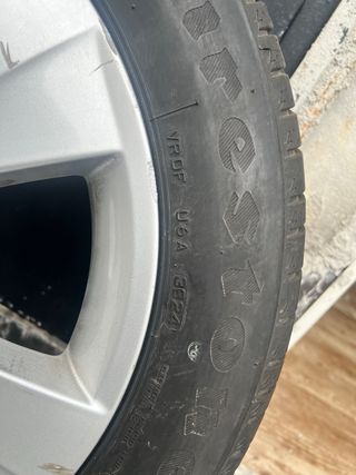 4 Llantas Originales Skoda + Neumáticos Firestone