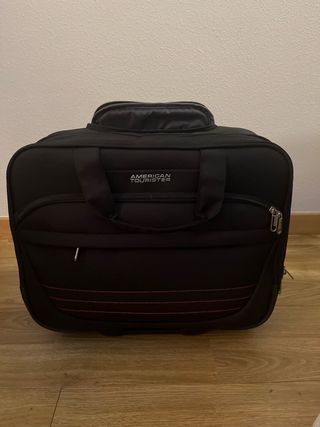 Maletín American Tourister con ruedas