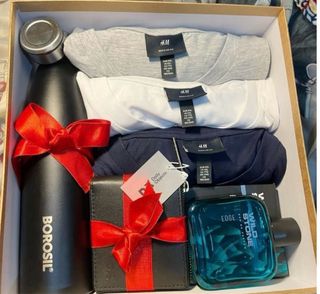 Cestas de chocolate y personalizadas de cosas