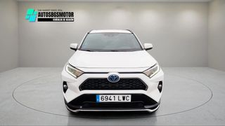 Toyota RAV4 PLUG-IN