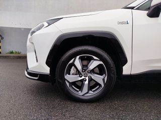 Toyota RAV4 PLUG-IN
