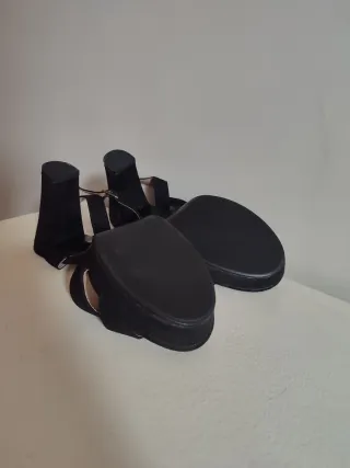 Zapatos de tacón negros talla 40