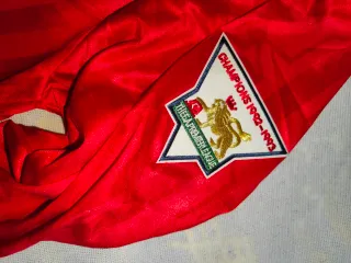 Camiseta Manchester United Retro Cantona Umbro