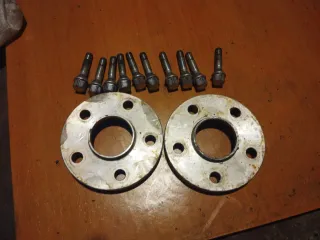 Separadores Opel + Tornillos