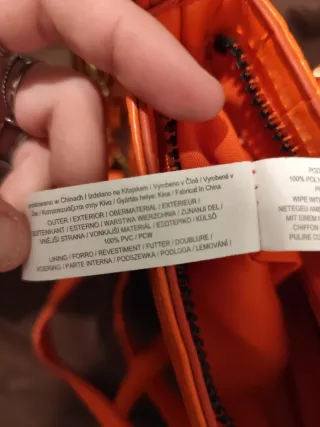 Bolso naranja efecto piel cocodrilo