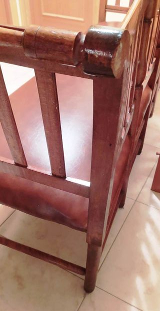 SOFÁ ANTIGUO DE 4 PLAZAS