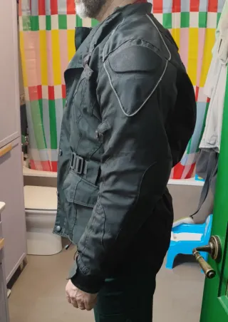 Chaqueta de moto negra