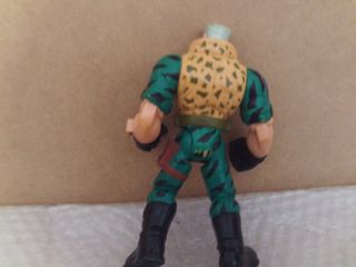 muñeco pequeños guerrero chip hazard 17 cm