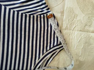 Camiseta rayas azul marino y blanco