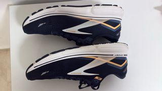 Brooks Ghost 15 Azul Naranja. Talla 42,5   27cm