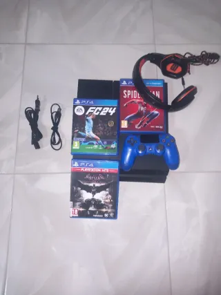 PS4 (PlayStation 4) + 3 Juegos + Auriculares