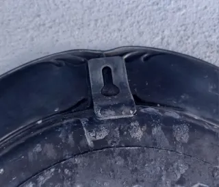 Plato de estaño (Alemania) con enganche mural