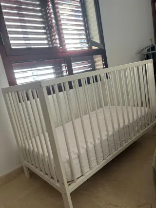 Cuna IKEA GULLIVER blanca para bebé