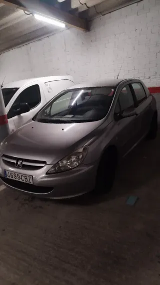 Peugeot 107 2003
