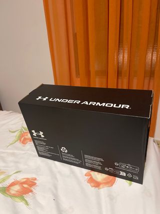 Caja de Zapatos Under Armour Negra