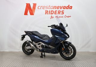 Honda Forza 750