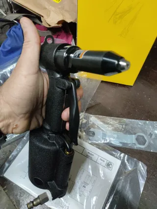 Remachadora Neumática Rodcraft