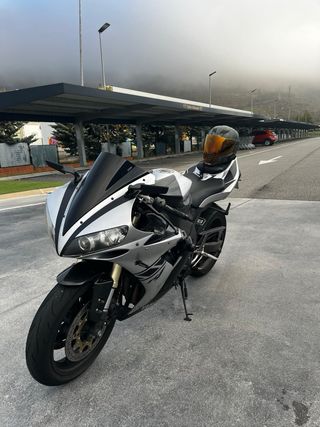 Yamaha R1000 2004