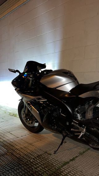 Yamaha R1000 2004