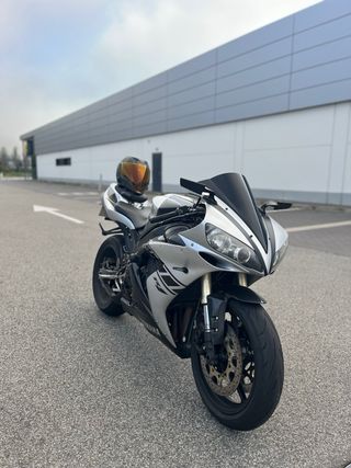 Yamaha R1000 2004