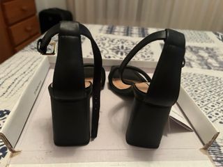 Sandalias Stradivarius Tacón Piel Negras