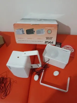 Altavoces Pyle 200W Weather Proof Mini Box