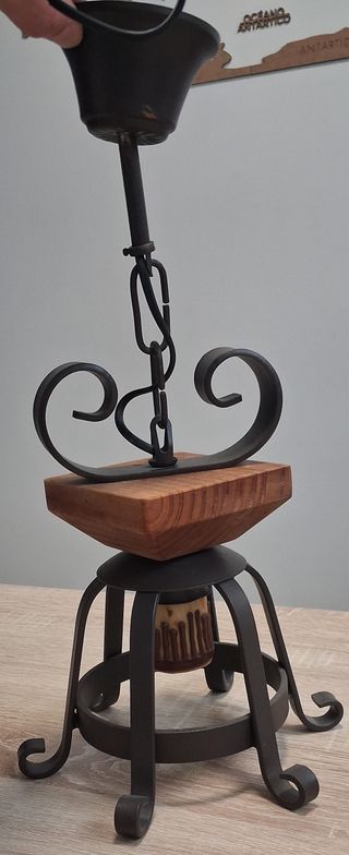 Lámpara Colgante Colonial Metal y Madera