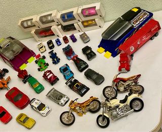 Lote de Coches Juguete Varios Modelos y Hot Weels