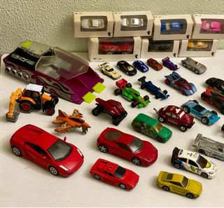 Lote de Coches Juguete Varios Modelos y Hot Weels