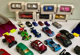 Lote de Coches Juguete Varios Modelos y Hot Weels