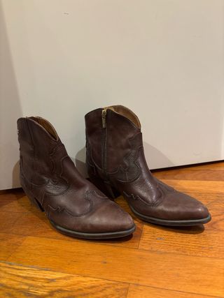 Botines piel cowboy Pikolinos talla 37