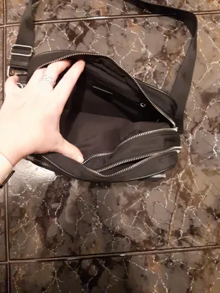 Bolso Parfois negro con compartimentos