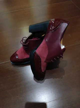 Zapatos de tacón piel burdeos talla 37 made Spain