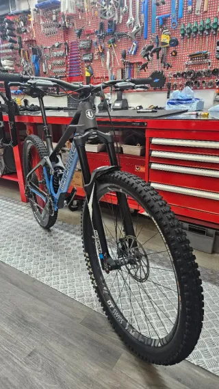 Mondraker Foxy Carbon RR
