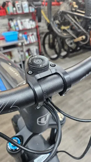 Mondraker Foxy Carbon RR