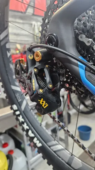 Mondraker Foxy Carbon RR