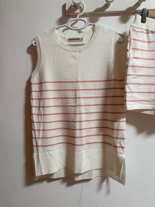 Conjunto camiseta y short rayas rosas