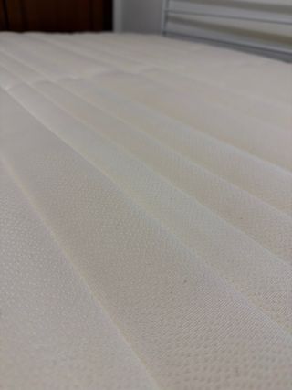 Cama/Colchón Hibrido de 180x190x28