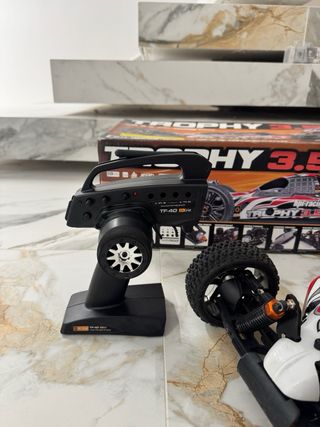 Buggy de carreras RTR Trophy 3.5 1/8 Radio 2.4GHz